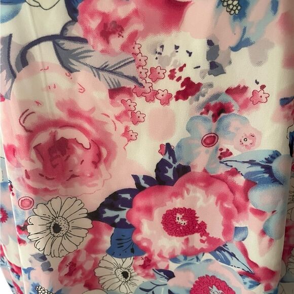 Floral Print Women's Top - Picture 3 of 5